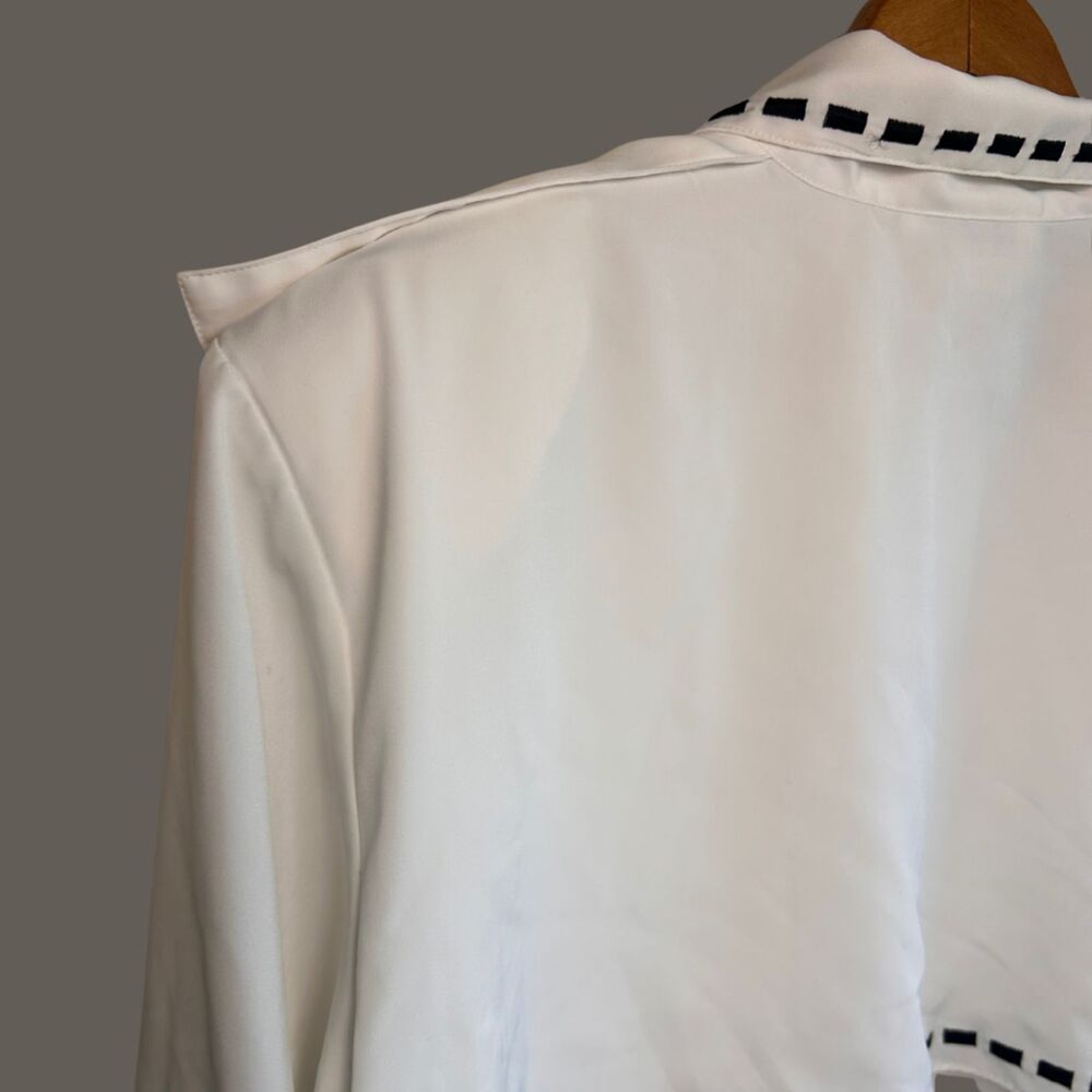 Vintage Tess Large Stitch Button Front Blouse - Picture 6 of 9